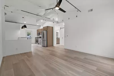 308  Oak St #201, Slinger, WI 53086 - Photo 15