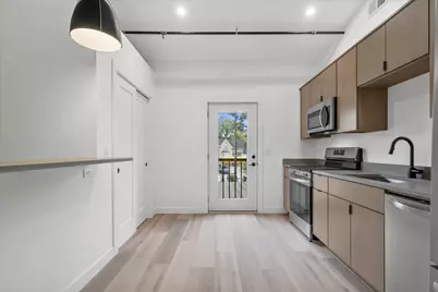 308  Oak St #201, Slinger, WI 53086 - Photo 3