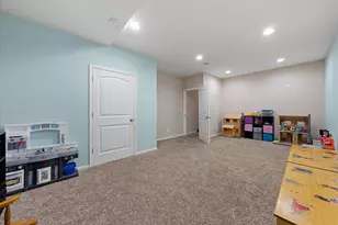 1457 Red Oak Dr, Hartford, WI 53027 - Photo 23