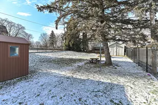 417 James St, Burlington, WI 53105 - Photo 27