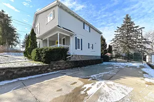 417 James St, Burlington, WI 53105 - Photo 33