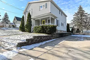 417 James St, Burlington, WI 53105 - Photo 3