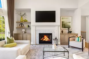 11553 N Creekside Ct, Mequon, WI 53092 - Photo 9