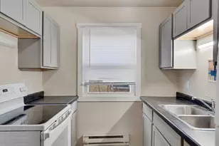 1422 Rose St, La Crosse, WI 54603 - Photo 11