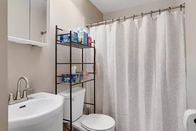 1422  Rose St, La Crosse, WI 54603 - Photo 5