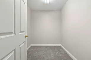 1920 N Farwell Ave, Milwaukee, WI 53202 - Photo 15