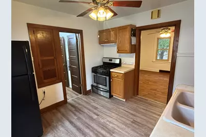 1522 S 17th St, Sheboygan, WI 53081 - Photo 5