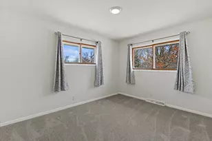 N91W17639 St Regis Dr, Menomonee Falls, WI 53051 - Photo 23