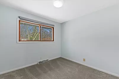 N91W17639  Saint Regis Dr, Menomonee Falls, WI 53051 - Photo 25