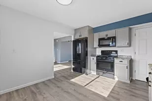 N91W17639 St Regis Dr, Menomonee Falls, WI 53051 - Photo 13