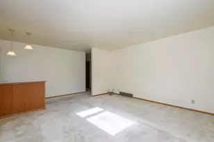 5034 S 20th St, Milwaukee, WI 53221 - Photo 5