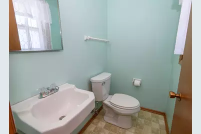 5034 S 20th St, Milwaukee, WI 53221 - Photo 11