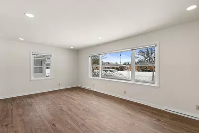 1108  Shorecrest Dr, Racine, WI 53402 - Photo 5