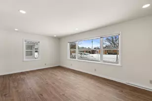 1108 Shorecrest Dr, Racine, WI 53402 - Photo 5