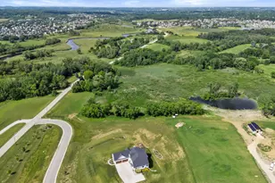 S53W26764 Gemstone Ct, Waukesha, WI 53189 - Photo 19