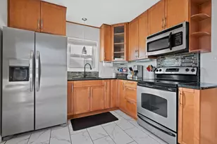 3742 N 97th Pl, Milwaukee, WI 53222 - Photo 7