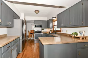 W328S8232 Memory Ln, Mukwonago, WI 53149 - Photo 15