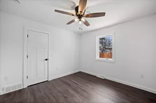 114 Dean Rd, Belgium, WI 53004 - Photo 23