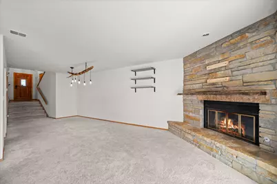 N89W16327  Main St #A7, Menomonee Falls, WI 53051 - Photo 3