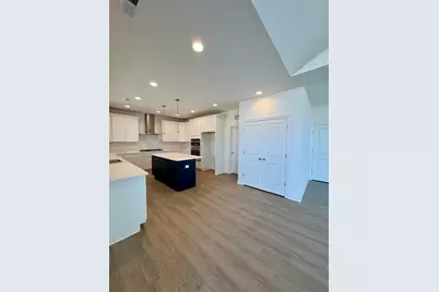 2625  Mooring Ct, Delavan, WI 53115 - Photo 5