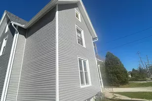 512 E Main St, Waukesha, WI 53186 - Photo 3