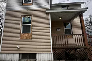 1009 Hilker Pl, Racine, WI 53403 - Photo 1