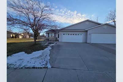2209  Virginia Dr, Manitowoc, WI 54220 - Photo 1
