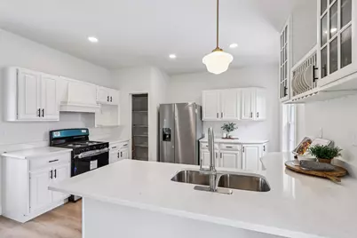 2048  Shoop St, Racine, WI 53404 - Photo 17