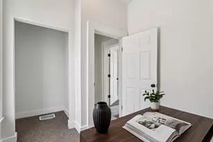 2048 Shoop St, Racine, WI 53404 - Photo 27