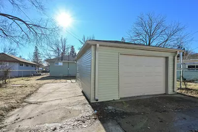7218 W Carmen Ave, Milwaukee, WI 53218 - Photo 21