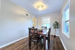 2224 W Rohr Ave, Milwaukee, WI 53209 - Photo 9