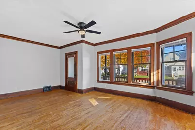 2403 N 49th St #2405, Milwaukee, WI 53210 - Photo 9