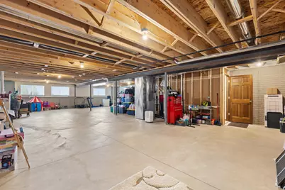 6441  Kingsview Dr, Racine, WI 53406 - Photo 27