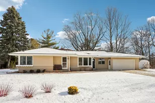 860 Anthony Ln, Brookfield, WI 53045 - Photo 1