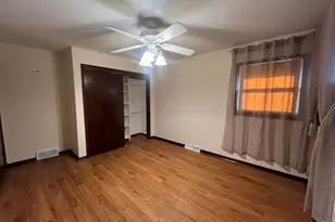 5775 S 24th St, Milwaukee, WI 53221 - Photo 13