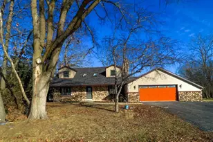 28609 Martha Ct, Racine, WI 53185 - Photo 1