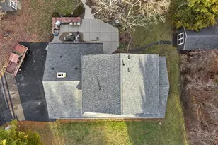 W341N6716 Lancelot Dr, Oconomowoc, WI 53066 - Photo 45