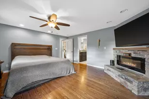 W341N6716 Lancelot Dr, Oconomowoc, WI 53066 - Photo 15