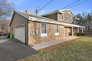 W341N6716 Lancelot Dr, Oconomowoc, WI 53066 - Photo 45