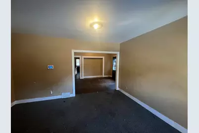 3052 N 40th St, Milwaukee, WI 53210 - Photo 3