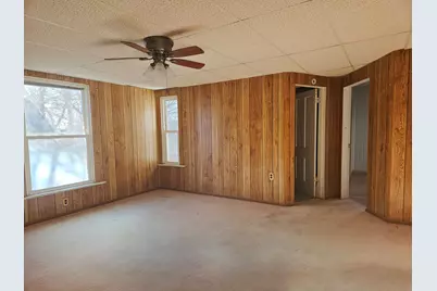 215 N Main St, Reeseville, WI 53579 - Photo 9