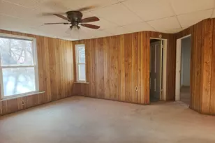 215 N Main St, Reeseville, WI 53579 - Photo 9