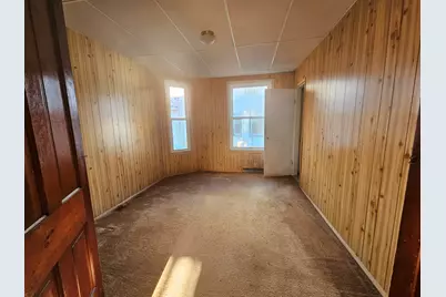 215 N Main St, Reeseville, WI 53579 - Photo 21