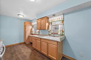 1234 W Scott St, Milwaukee, WI 53204 - Photo 5