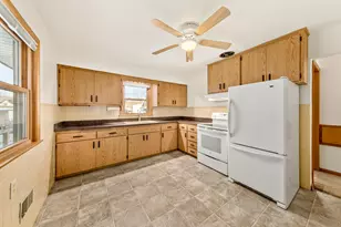 2013 S 77th St, West Allis, WI 53219 - Photo 15