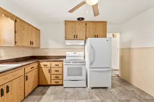 2013 S 77th St, West Allis, WI 53219 - Photo 17