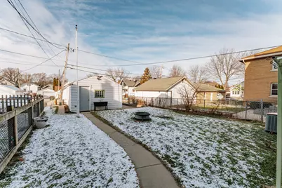 2013 S 77th St, West Allis, WI 53219 - Photo 25
