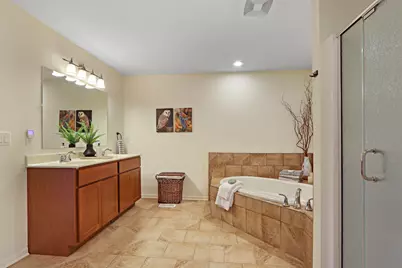 699  Stone Ridge Dr, Lake Geneva, WI 53147 - Photo 19