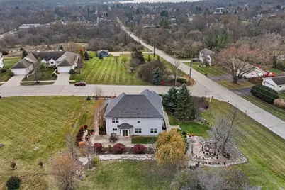 699  Stone Ridge Dr, Lake Geneva, WI 53147 - Photo 35