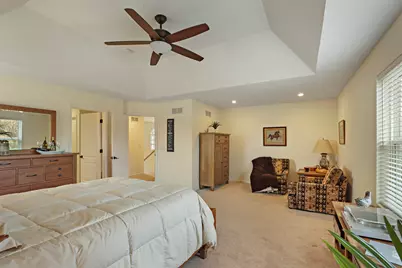 699  Stone Ridge Dr, Lake Geneva, WI 53147 - Photo 17